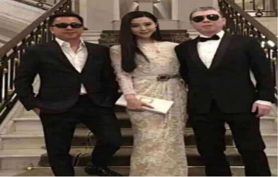 本周最新娱乐圈吃瓜新闻,明星恋情曝光，跨界合作引热议